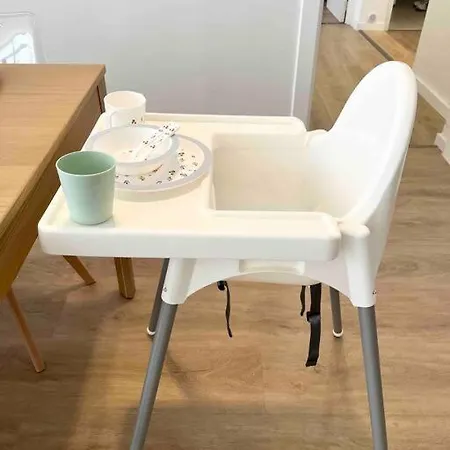 Cozy - Family With Parking Apartment