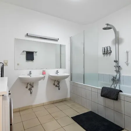 Cozy - Family With Parking Apartament *